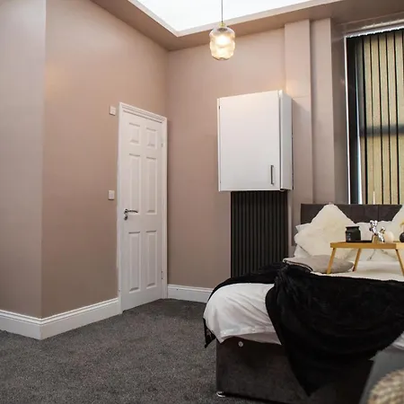 Check 247 Apartment Bradford (West Yorkshire)