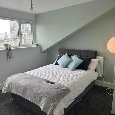 Apartment Check 247 Bradford (West Yorkshire)