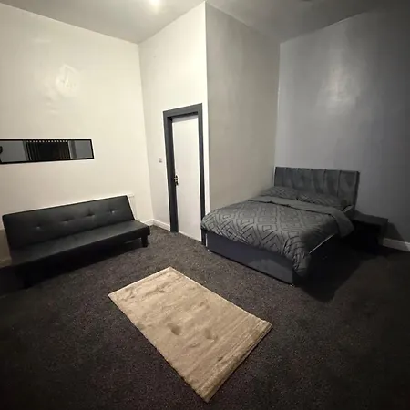 Check 247 Apartment
