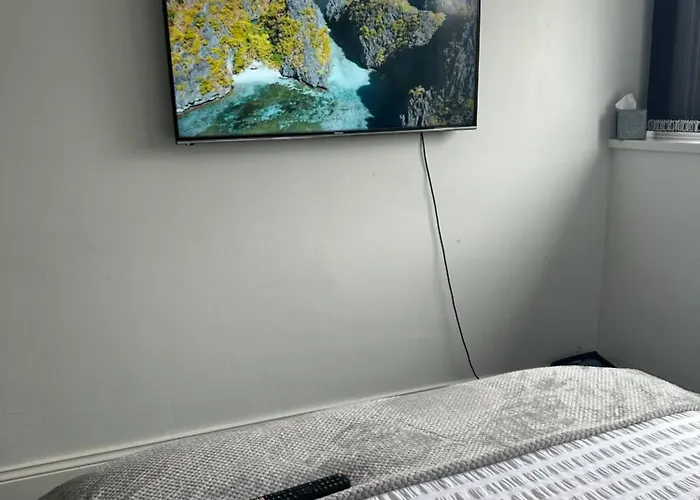 Check 247 Bradford (West Yorkshire)