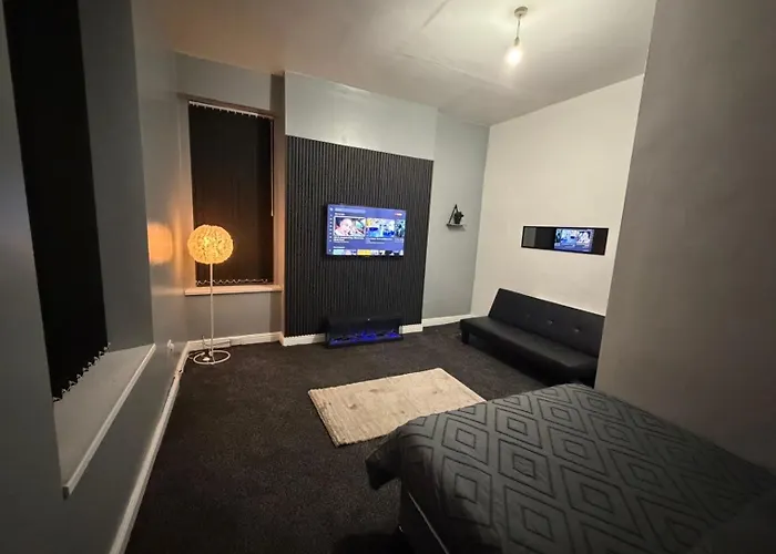 Apartment Check 247 *