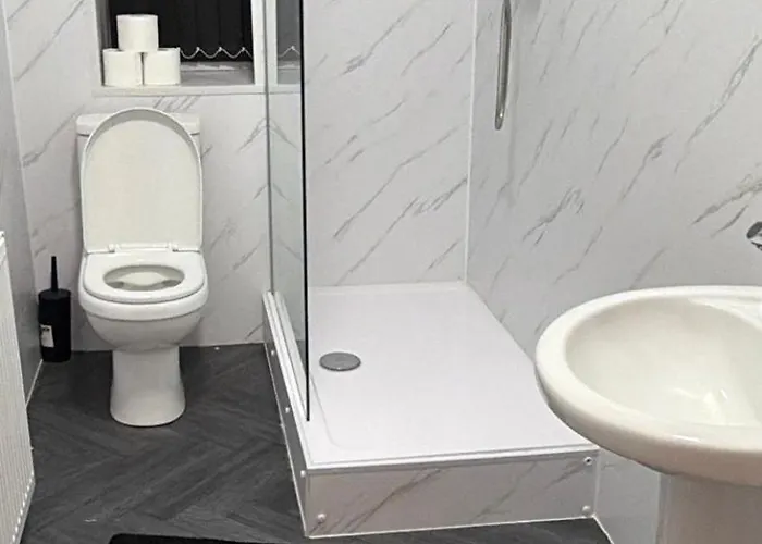 Check 247 Bradford (West Yorkshire)