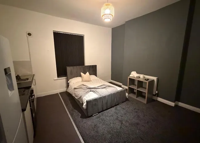 Check 247 * Bradford (West Yorkshire)